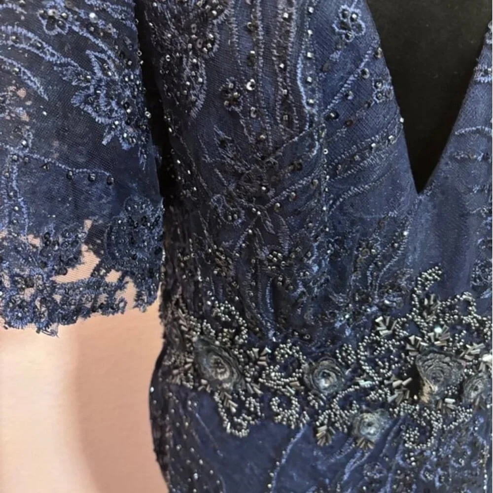 Women's Mac Duggal Gown, Size 10, Navy - Picture 3 of 5